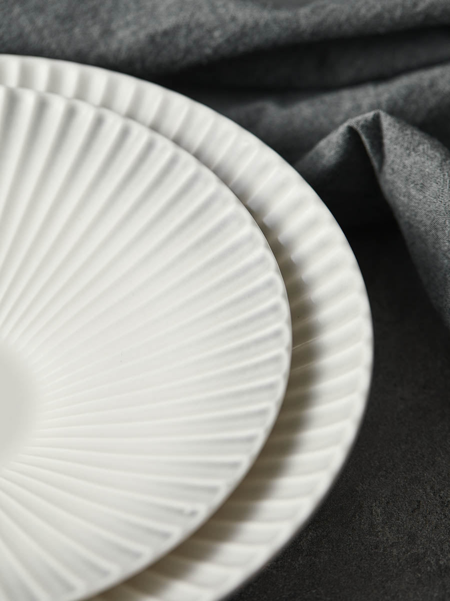 8.5" Gradient Grey Conical Plate