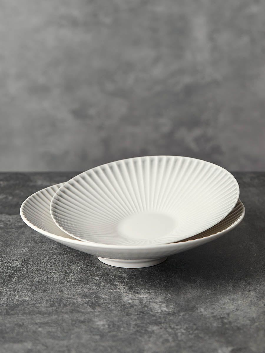 8.5" Gradient Grey Conical Plate