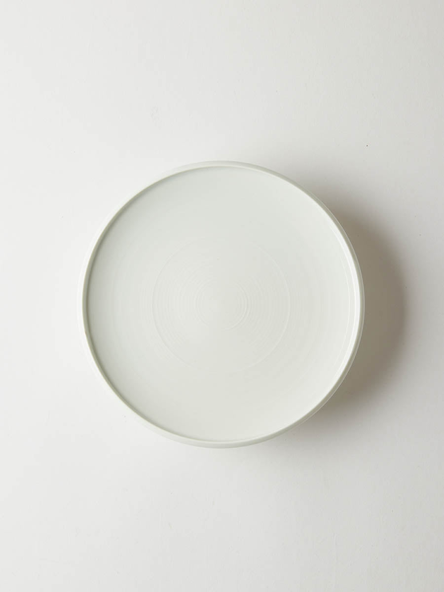 8.5" Cream Round Plate